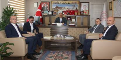 İLKSAN Yönetim Kurulu Başkanı İsa Barış, İl Milli Eğitim Müdürü Nevzat Kaya’yı Ziyaret Etti