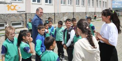 Kars Valisi Ziya Polat, Melikşah İlkokulu’nu Ziyaret Etti