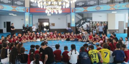 Kütahya Hira Camii’nde Çocuk Şenliği düzenlendi