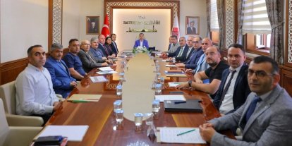 Köylerin altyapı ihtiyaçları toplantıda görüşüldü