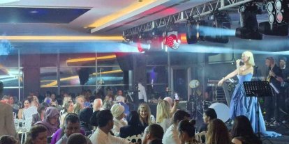 Ferhat Göçer ve Ömür Gedik’ten konser
