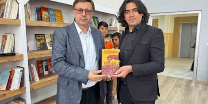 Dr. Cengiz Çelik, Ağrı’da okurlarıyla buluştu