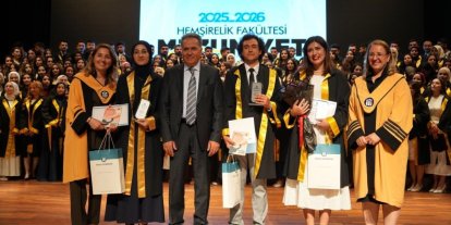 Hemşirelik Fakültesinde mezuniyet töreni düzenlendi