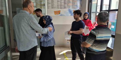 Düzce 9 binden fazla öğrenci sınavda ter döküyor