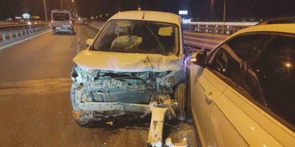 Alkollü sürücünün kullandığı araç önündeki araca arkadan çarptı: 3 yaralı