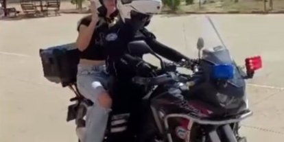 Keşan’da motosikletli polis timleri sınava geç kalan öğrencilerin imdadına yetişti