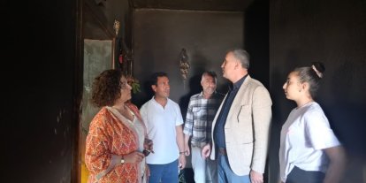 Ağrı Valisi Önder Bozkurt’tan yangında zarar gören aileye destek