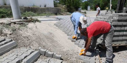 Şehzadeler’de 20 bin metrekare kilit parke taşı döşenecek