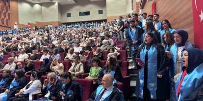 KAYÜ’de ‘sadakat yeminli’ mezuniyet