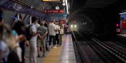İzmir’de kablo hırsızlığı girişimi metro seferlerini aksattı