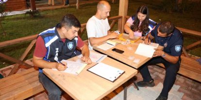 Aksu’da zabıta ekiplerinden dilenci denetimi