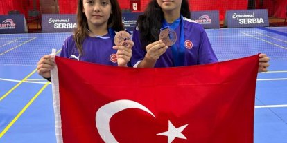 Manisalı badmintonculardan Sırbistan’da madalyalı başarı