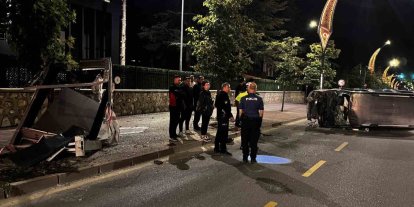 Niğde’de kontrolden çıkan araç devrildi: 2 yaralı