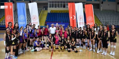 Mini Kızlar Voleybol Müsabakaları sona erdi