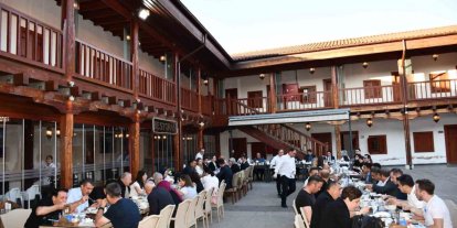 Vezirköprü’de tayini çıkan hakim ve savcılara veda programı