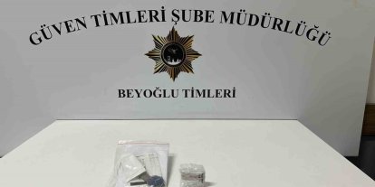 Beyoğlu’nda kargo paketlerini böyle çaldı