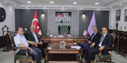 Defterdar Özdemir, esnaf temsilcileriyle bir araya geldi