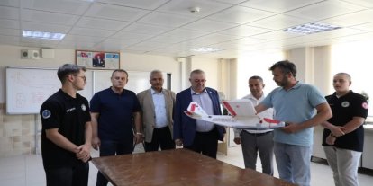 Edremit Anadolu İmam Hatip Lisesinin dünya şampiyonu İHA takımlarına Başkan Ertaş’tan teknoloji desteği