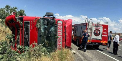 Elazığ’da tır devrildi: 1 yaralı