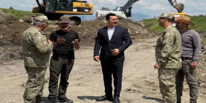 Akyaka’da Demiryolu Hattı Bakım ve Onarım Çalışmaları İncelendi