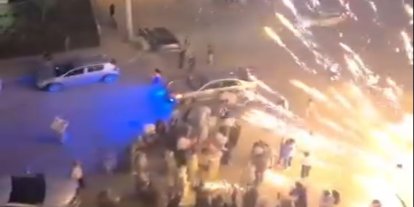 İzmir’de nişan kutlamasında büyük panik: Havai fişek kalabalığın üzerine patladı