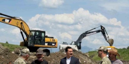 Kaymakam Demirtaş demiryolu şantiyesinde incelemelerde bulundu