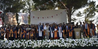 Köyceğiz Meslek Yüksekokulu’nda mezuniyet töreni yapıldı