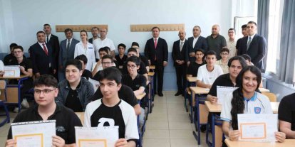 Erzincan’da 41 bin 526 öğrenci karne heyecanı yaşadı