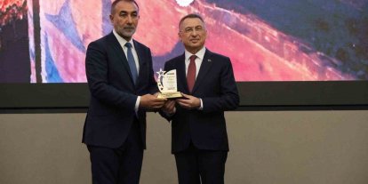 Mustafa Düger’e "Yerel Kültürü Yaşatma Hizmet Ödülü"