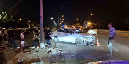 Makas atan otomobille birlikte iki araç dereye uçtu: 6 yaralı