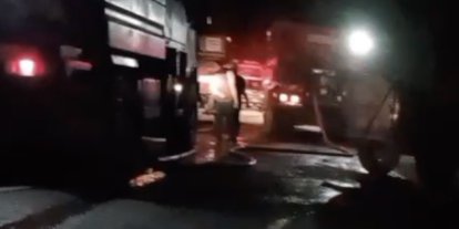 Ayvalık’ta fıstık çamı arazisinde çıkan yangın ormana sıçradı
