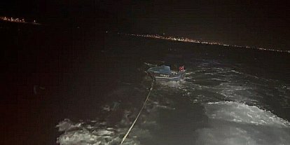 Edremit açıklarında motoru arızalanan teknedeki vatandaş kurtarıldı