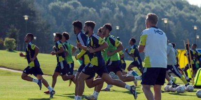 Fenerbahçe günü çift antrenmanla tamamladı