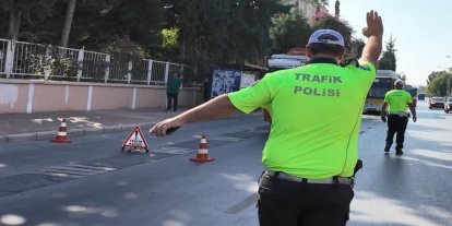 Trafik güvenliğini tehlikeye düşüren sürücüye 141 bin TL ceza kesildi