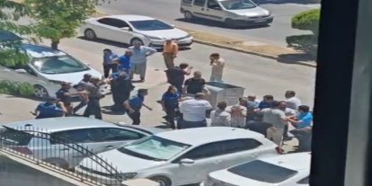 Adliye önünde yumruklu kavga