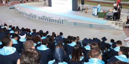 ALKÜ Tıp Fakültesi’nde 90 genç hekim mezun oldu