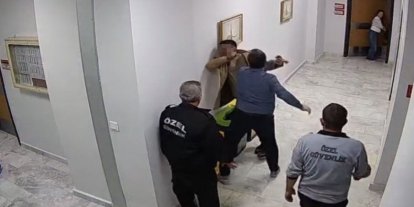 Personeli darbeden hastane müdürü açığa alındı
