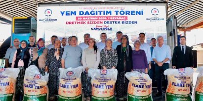 Beyağaçlı 374 üreticiye yem desteği sağlandı