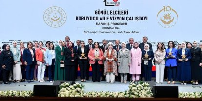 Doç. Dr. Şenay Yılmaz, ’Gönül Elçileri Koruyucu Aile Vizyon Çalıştayı’na katıldı