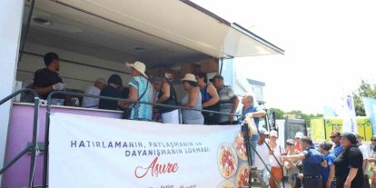 Başkan Gençay’dan 8 bin kişilik aşure ikramı