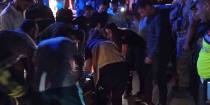 Mardin’de devrilen hafif ticari aracın sürücüsü ağır yaralandı