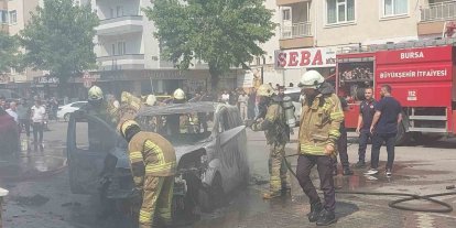 Çakmak yüklü araç alev alev yandı