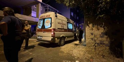 Sevgilisi ile tartışıp kendini bıçaklamaya çalışan şahıs ekipleri harakete geçirdi