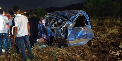 Gercüş’te hurdaya dönen araçtan burnu bile kanamadan çıktı