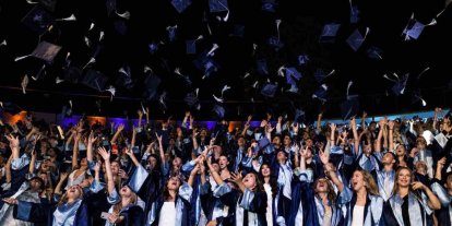 Yaşar Üniversitesi’nde mezuniyet coşkusu