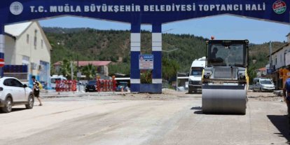 Fethiye toptancı hal bölgesinde yollar yenileniyor