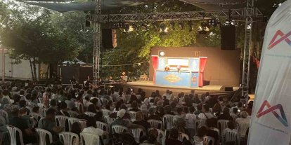 Mersin Şehir Tiyatrosu 13 ilçede 4 binin üzerinde seyirciyle buluştu