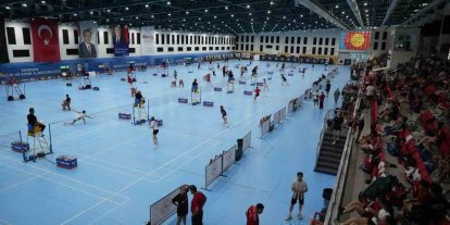 Samsun’da badminton heyecanı: 36 kulüp aynı sahnede