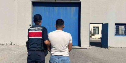 Uyuşturucu ticareti suçundan aranan şahsı jandarma yakaladı