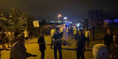 Osmaniye’de otomobil ile motosikletin çarpıştığı kaza kamerada